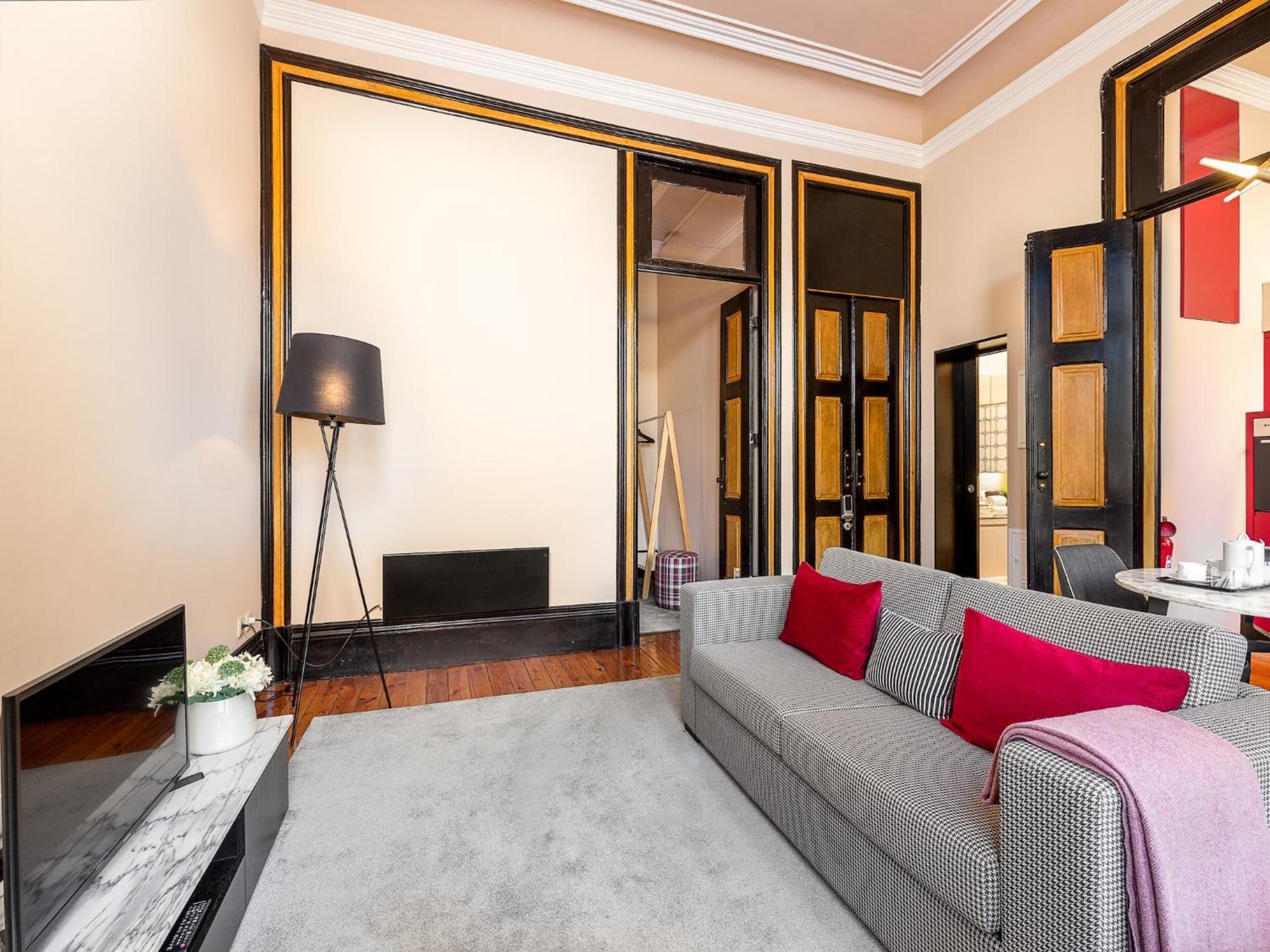 Apartamento One-bedroom With Balcony In Bolhao Market